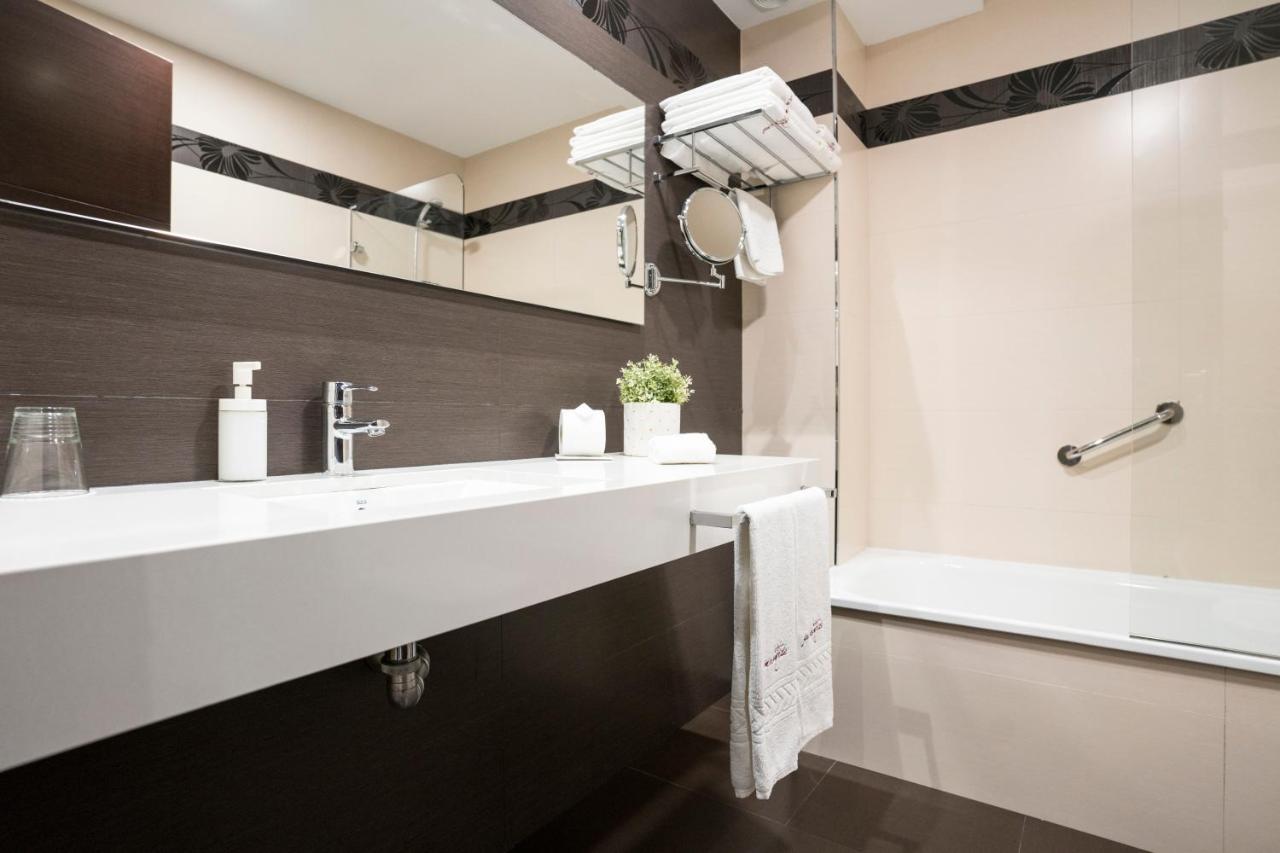 Hotel Piramide 2 Портоново Экстерьер фото